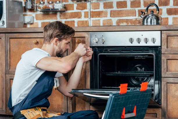 What's the Average Cost of Oven Repair?