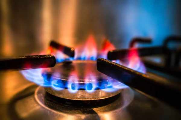 Why Is My Gas Stove Not Lighting? 11 Common Issues